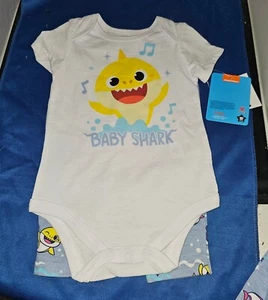 Nickelodeon rosa Fong Baby Hai gerippt Body und Hose Set 3 Stück 6-9 Monate - Bild 1 von 5