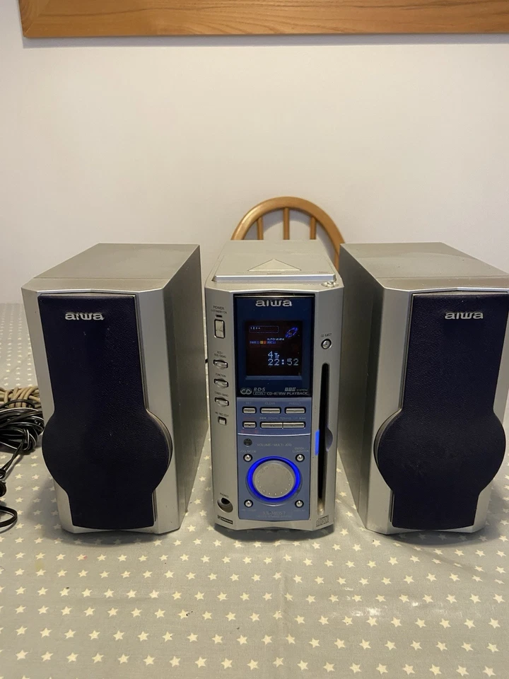 Aiwa XR-MDS7 Mini Disc Compact Slim Stereo. Working. Free UK Mainland Post. - Image 1 of 4