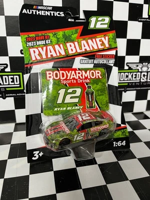 NASCAR Authenticics Ryan Blaney #12 2023 carrocería Ford Mustang, 1/64 Wave 03 Foto 1 de 2