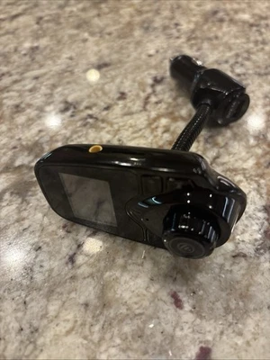 Transmisor FM inalámbrico Bluetooth para automóvil Nulaxy KM18 - negro Foto 1 de 4