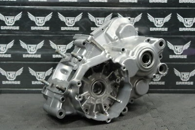 1998 SUZUKI RM80 OEM ENGINE MOTOR CRANKCASE CRANK CASES BLOCK READ DESC! - Image 1 of 4