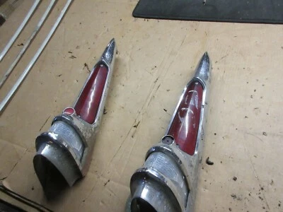 Juego de conjuntos de lámparas traseras Plymouth Belvedere FURY 1960 Foto 1 de 4