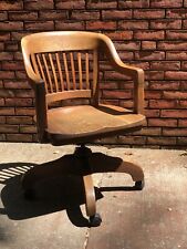 Outstanding Classic Vintage Oak Swivel Office Chair 