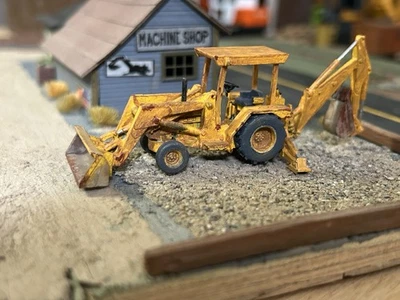 Retroescavadeira John Deere 310A escala 1/87 HO (modelos GHQ) montada e resistida! - Imagem 1 de 4