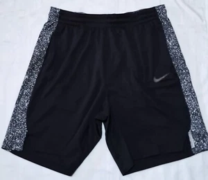 Nike Blacktop Basketball Shorts 831392-010 Mens XL Black Excellent Condition C19 - Picture 1 of 6
