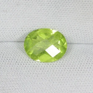 2.46 Cts Amazing Fire & Best Color Natural Peridot Ckb Oval...!!!!! - Picture 1 of 2