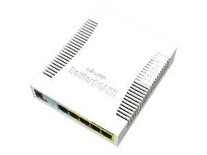 Commutateur Gigabit de bureau MikroTik RouterBOARD RB260GSP - Photo 1/3