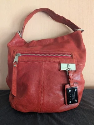 L.A.M.B. Bolso hobo Josephine de cuero rojo Foto 1 de 4