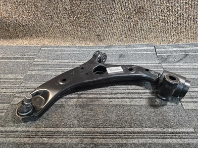 Brazo de control delantero inferior izquierdo suspensión Mazda KB7W-34-350H para 2017-2024 CX-5 Foto 1 de 4