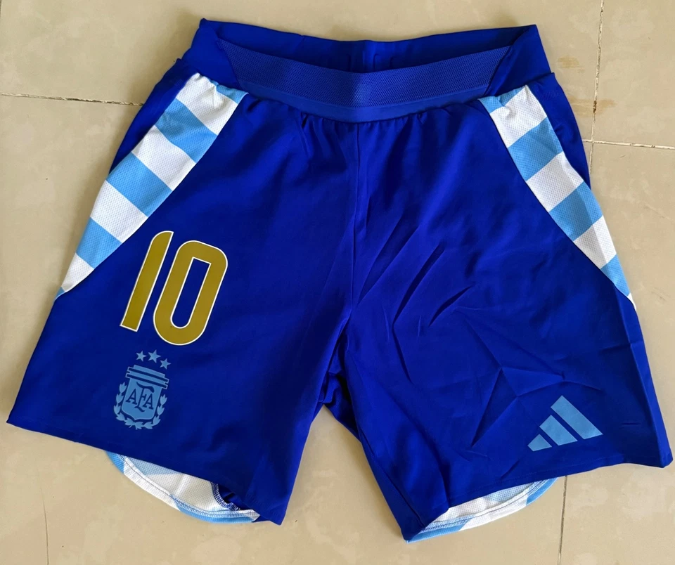 MESSI ARGENTINA 2025 MATCH SHORT PLAYER ISSUE -M- - Image 1 of 4