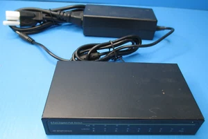W BOX 8 PORT GIGABITOWY PRZEŁĄCZNIK POE 0E-8P4POEGIG 10/100/1000 Mbps 4 porty PoE - Zdjęcie 1 z 4