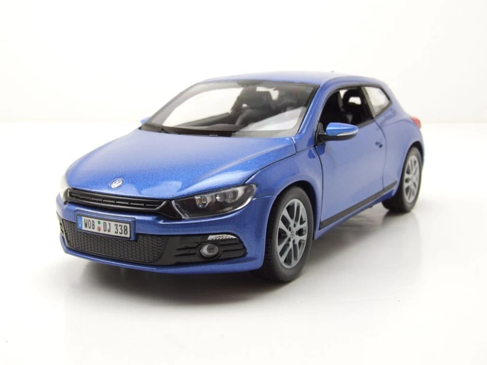 VW Scirocco 3 2009 Blu Metallizzato Modellino 1:24 Welly - Immagine 1 di 4