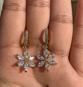 1.50 Ct Marquise Cut Simulated Diamond Drop/Dangle Earrings Yellow Gold Plated - Picture 1 of 3