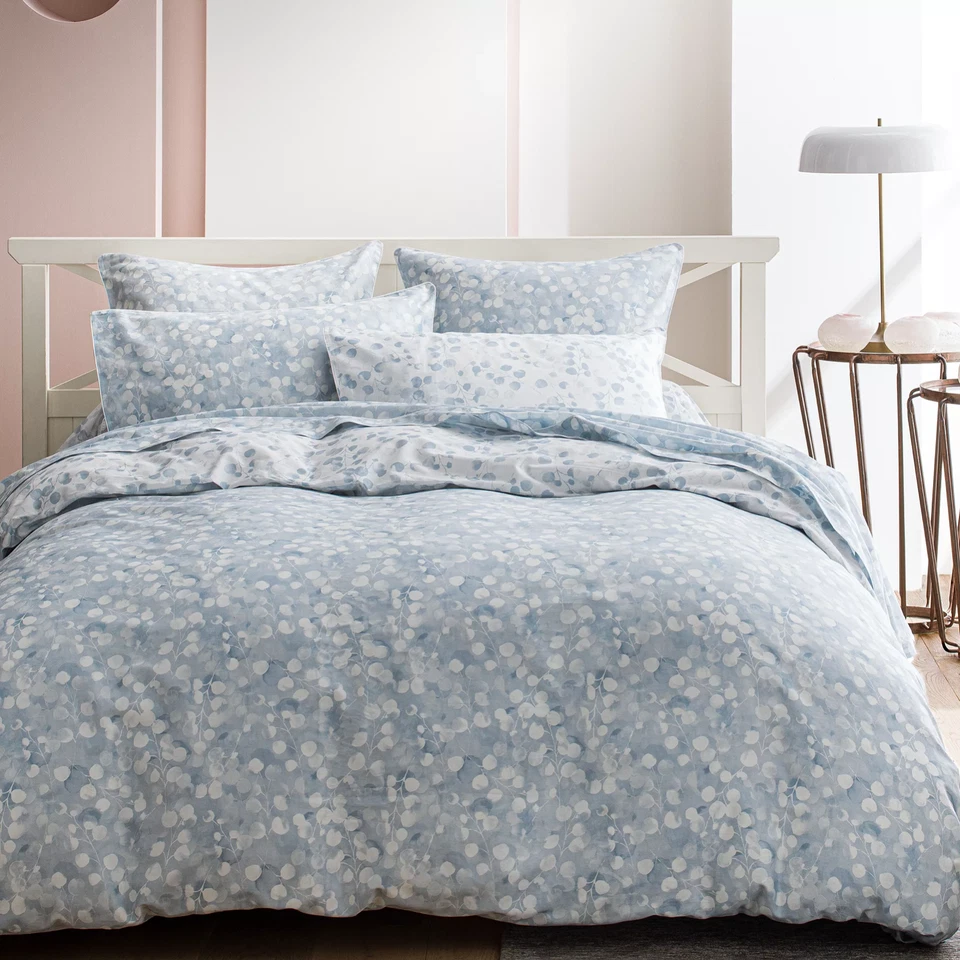 $550 ANNE DE SOLENE ROSEE SATEEN KING DUVET COVER FLOWER WHITE BLUE BOTANICAL - Image 1 of 4