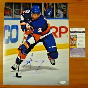John Tavares Signed 11x14 Hockey Photo JSA COA - Picture 1 of 2