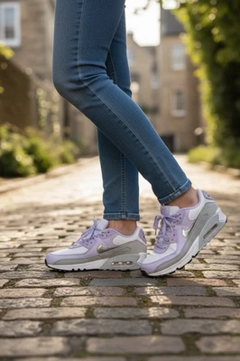 耐克 Air Max 90 皮革跑步运动鞋大码 5Y 码 — 第 1/4 张图片