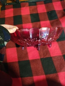VINTAGE Indiana Carnival Glass Footed Fruit Bowl Harvest Grape Red Iridescent - Picture 1 of 5