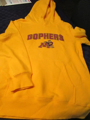 NWT  MINNESOTA GOLDEN GOPHERS YOUTH HOODED SWEATSHIRT YELLOW MEDIUM - Image 1 of 2