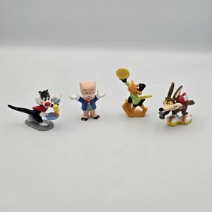 4 90s Applause Looney Tunes Sylvester Tweety Wile E Porky Cake Toppers PVC 3.5" - Picture 1 of 7