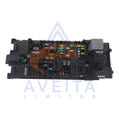 Landrover Defender 110 2.0 Diesel L663 19-24 Relay/Fuse Box L8B214A073BB - Image 1 of 4