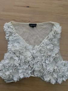 TOPSHOP LACE ROSE FLOWER SHABBY CHIC RUFFLE BOLERO SHRUG CROP JACKET VEST UK12 M - Picture 1 of 9