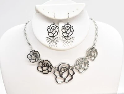 15.5" Silver Tone Cookie Lee Cutout Flower Chain Choker Necklace & Hook Earrings - Image 1 of 4