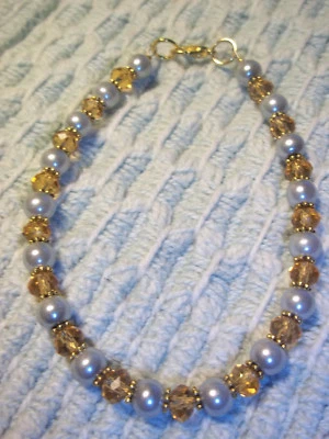 8 1/2 inch GREY Pearl and BROWN Crystal Bead Ankle Bracelet w/ GOLD spacers E-13 - Image 1 of 3