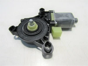 SEAT LEON FR 2017-20 NEARSIDE FRONT DOOR WINDOW MOTOR (5 DOOR) 5Q0959801B P3922 - Picture 1 of 9