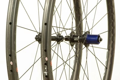 Carbon RR LRS 700C REV/VENN leicht 1247g hochprofil 35mm Carbonfelgen Tubular - Bild 1 von 4