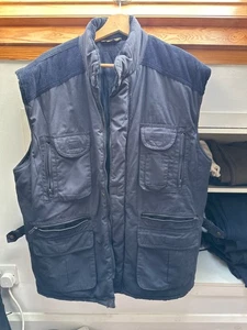 MENS NAVY SLEEVELESS JACKET - Picture 1 of 9