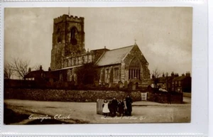 (Gc7950) RPPC, The Church & Children, Easington Village, Hull, Yorkshire c1910 - Imagen 1 de 4