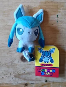 Peluche Glaceon (Pokemon Dolls) Pokemon Center 13 cm Japan - Foto 1 di 4