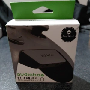 Skull & Co. AudioBox: Adaptador transmisor de audio inalámbrico Bluetooth 5.0  - Imagen 1 de 6