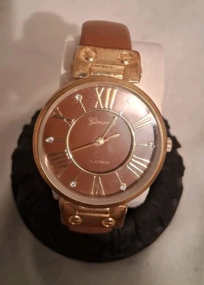 RELOJ GINEBRA MUJER TONO DORADO CON CORREA PULSERA CUERO MARRÓN  Foto 1 de 4