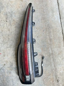 2015-2020 Cadillac Escalade ESV LH Drivers Side Tail Lamp New OEM 84211920 - Picture 1 of 3