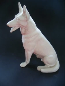 Schöne Schäferhund Figur in Weiss der Firma Goebel ca. 27 cm Hoch Guter Zustand - Bild 1 von 9