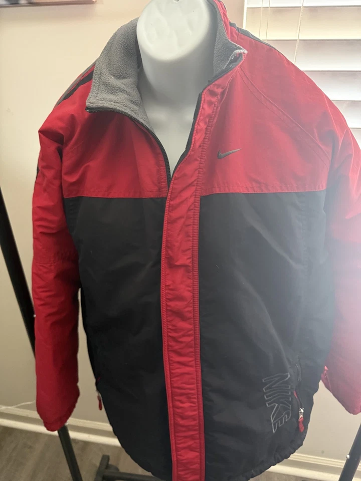 Jaqueta Nike Vintage Juventude XL 18-20 Preta Vermelha Reversível Swoosh Grande Logotipo Y2K - Imagem 1 de 4
