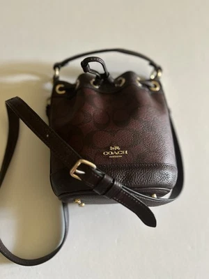 Сумка через плечо Coach мини ведро фирменная холщовая бордовая коричневая - Изображение 1 из 4