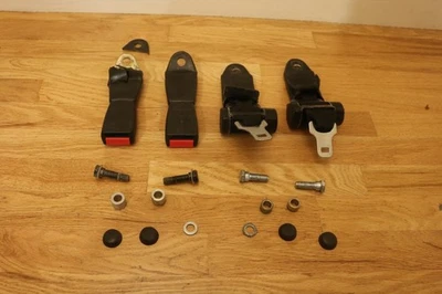 Porsche 911 & 944 951 Turbo - Rear Seat Belt Set with hardware - Image 1 of 4