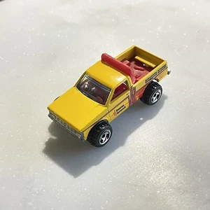 Hot Wheels Chevy Disaster Rescue Truck 1982 Loose 1/64 Yellow Red - Picture 1 of 9