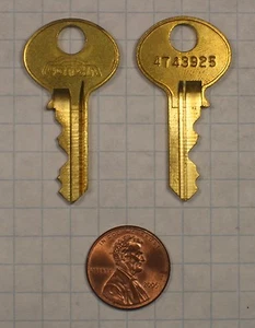 CORBIN PIN TUMBLER CUT KEY #4T43925 (TIP-TO-BOW) FROM BLANK #8618C-R1 - Bild 1 von 2