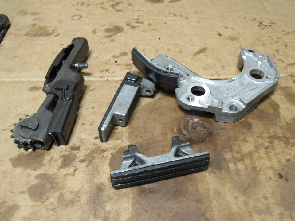 Yamaha XS500 1978 DOHC guías de ajuste de cadena de distribución 1J31221000 Foto 1 de 4