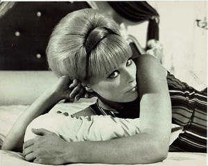 Elke Sommer Los Sueños Malvados De Paula Schultz Foto Vintage - Imagen 1 de 2