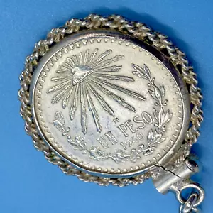 1940's Mexico Un 1 Peso Choice .720 Fine Silver Cap & Rays M Silver Coin Bezel - Picture 1 of 14