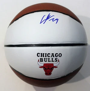 Lauri Markkanen Signed Chicago Bulls Logo Basketball w/COA 2017-18 Arizona #3 - Picture 1 of 1