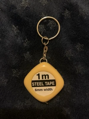 1 Metre Mini Steel Tape Measure Novelty Keyring - Image 1 of 3