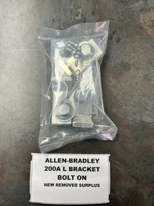 NEW ALLEN BRADLEY 1494F  BLOCK 200A  FUSE CLIPS BOLT ON L BRACKET 1494F-FS200 - Picture 1 of 2