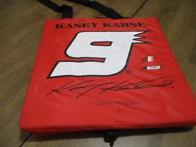 Cojín de asiento de estadio NASCAR Kasey Kahne 2004 con correa y bolsas Kasey Kahne #9 Foto 1 de 4