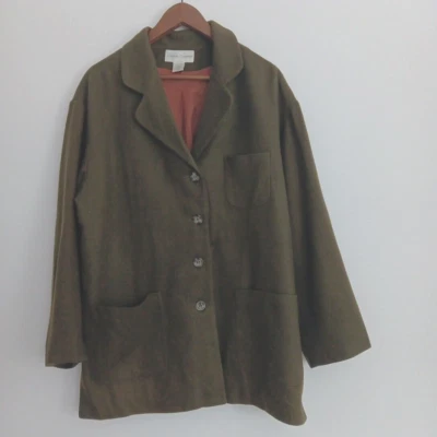 Abrigo de lana de colección para mujer grande de franela de gran tamaño cuadrado Indy retro con botones grunge Foto 1 de 4