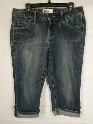 SO Junior's Med Wash Low Rise Regular Fit Straight Leg Stretch Capri Jeans size5 - Image 1 of 4